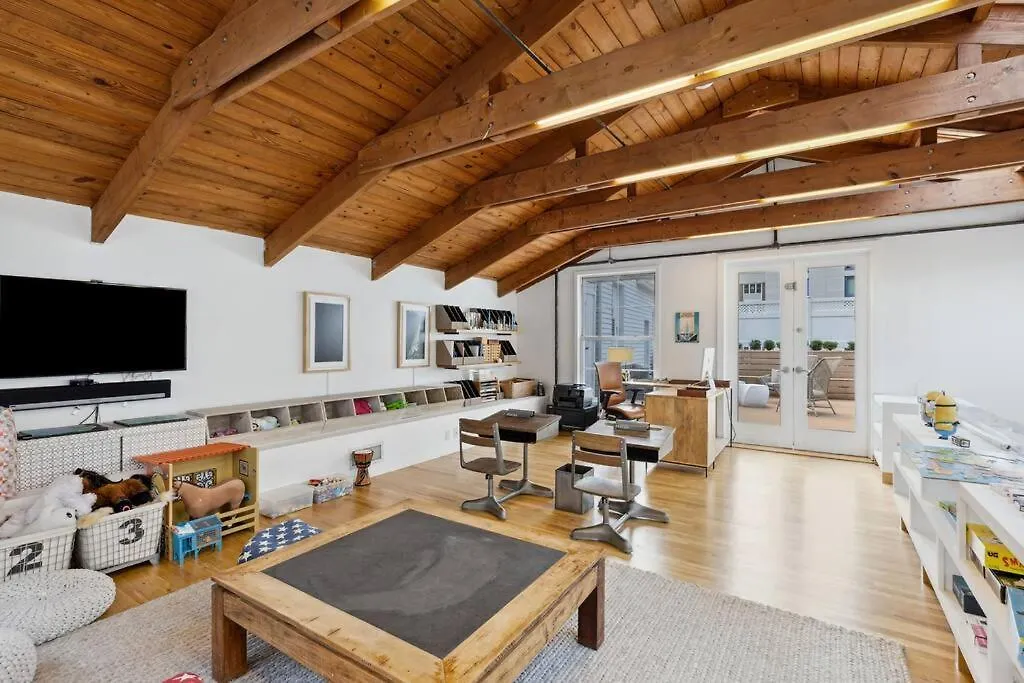 Apartment The Chelsea Penthouse In New York City